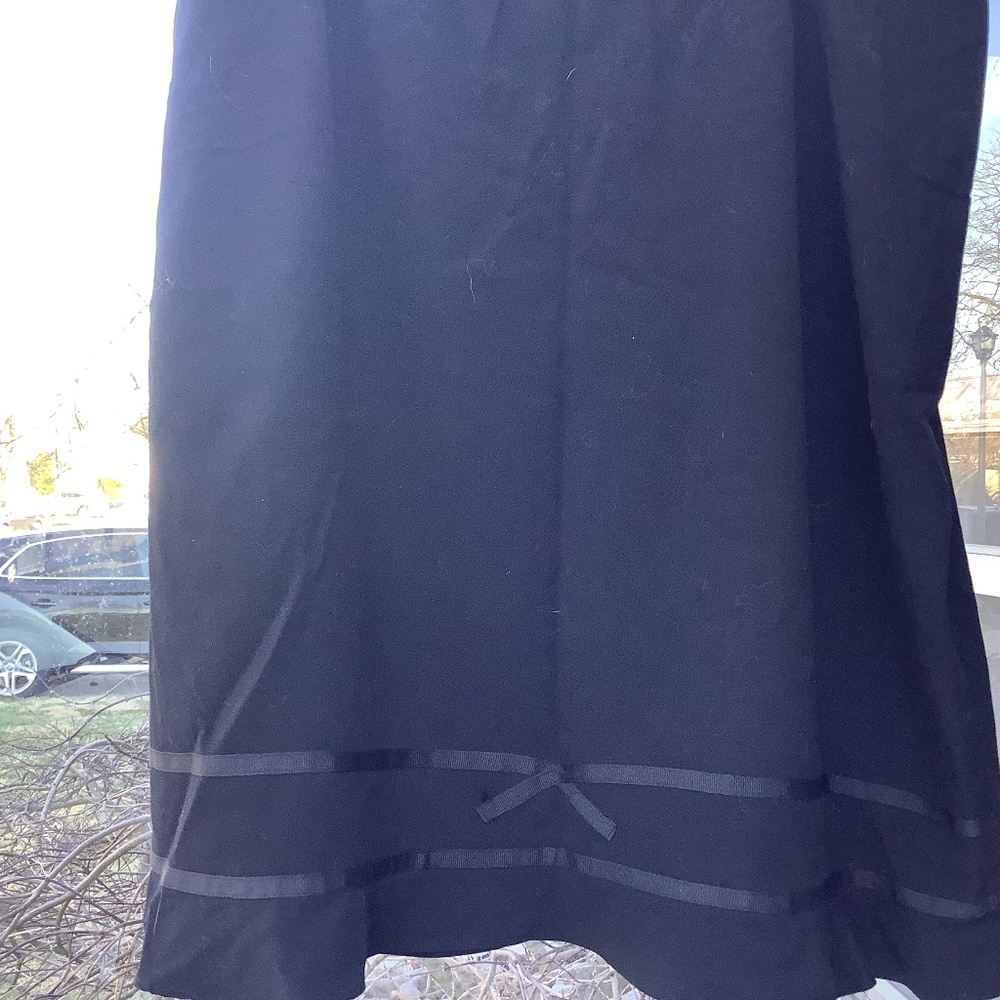 Plus Size Woman size 20W Black skirt+detail
